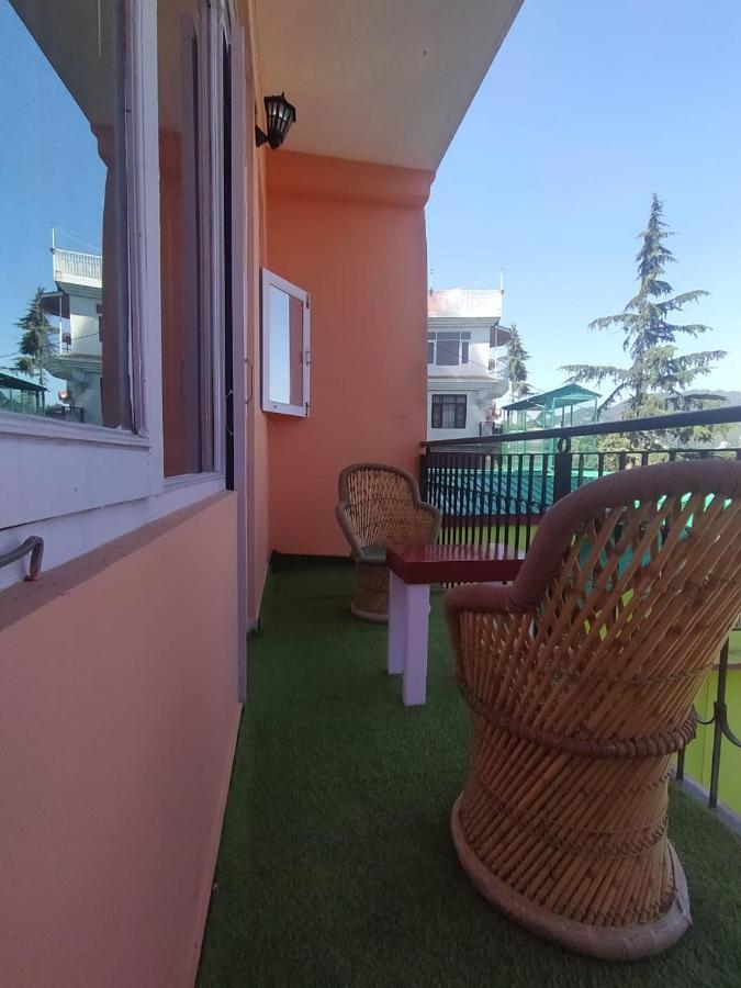 Deluxe Homestay Apartments With Kitchen In Shimla Luaran gambar