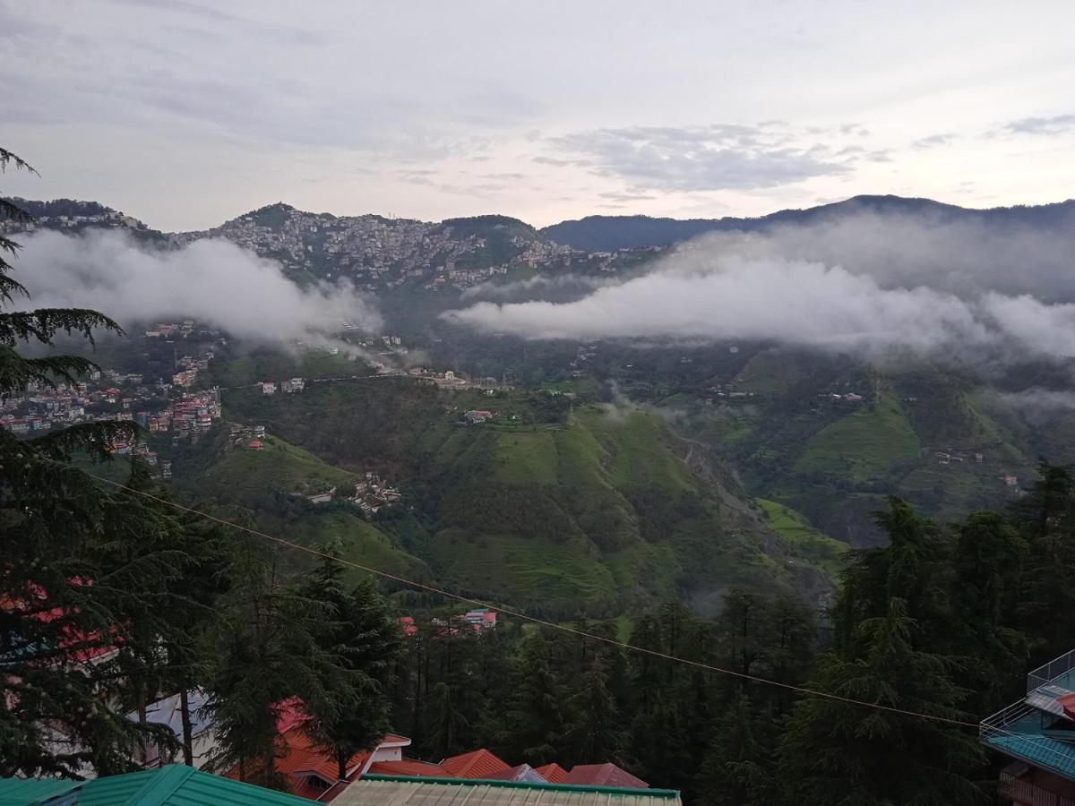 Deluxe Homestay Apartments With Kitchen In Shimla Luaran gambar
